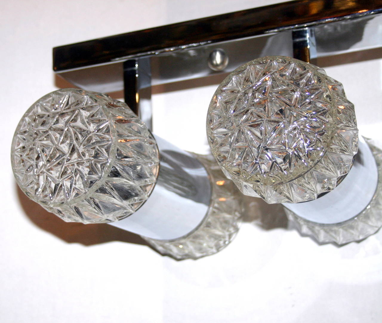 horizontal light fixture