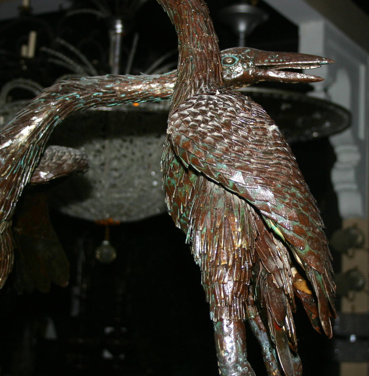 Ferro Coppia di grandi sculture di gru in ferro in vendita