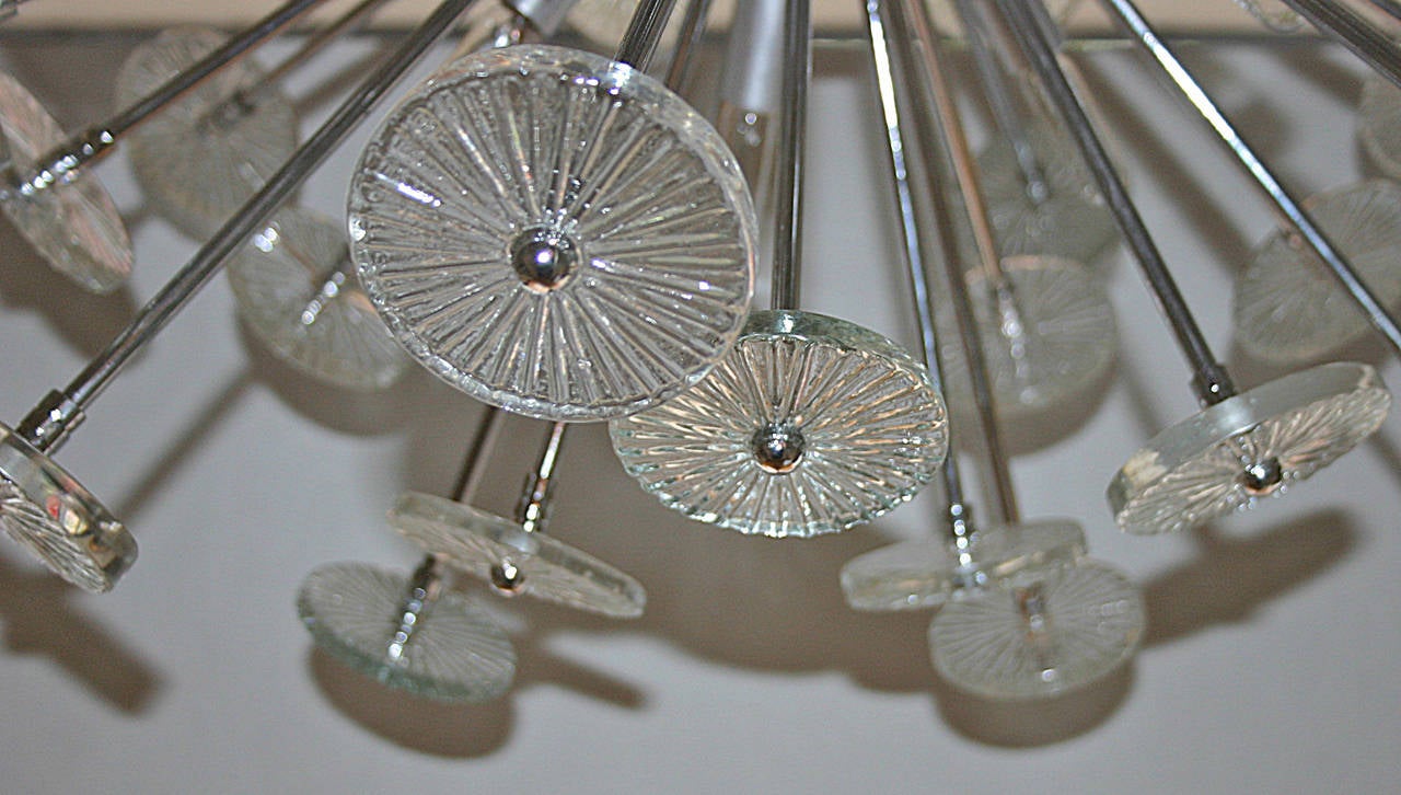 Metà XX secolo Coppia di lampadari Sputnik italiani in vendita