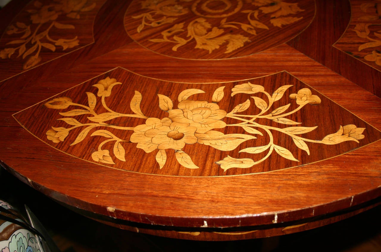 Round Marquetry Top Table In Good Condition For Sale In New York, NY