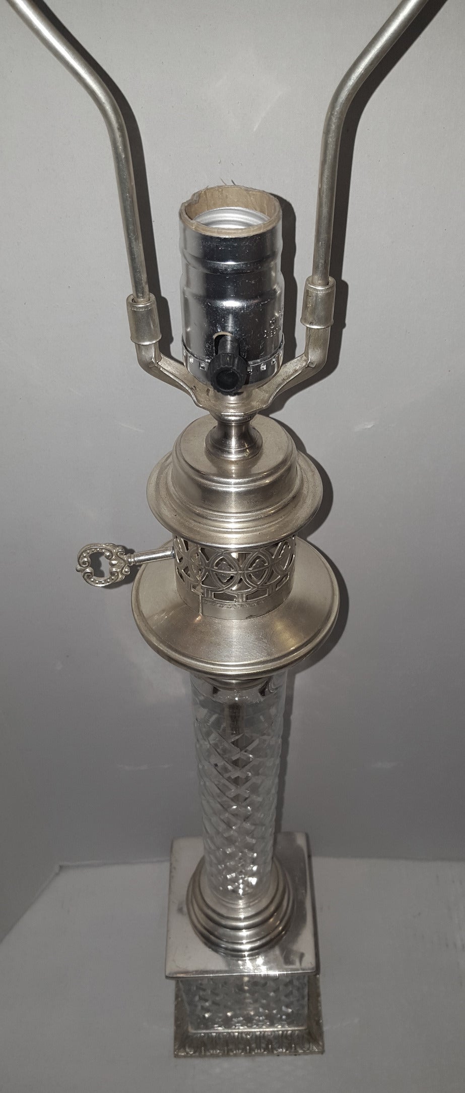 Pair of Cut-Glass Table Lamps In Excellent Condition For Sale In New York, NY