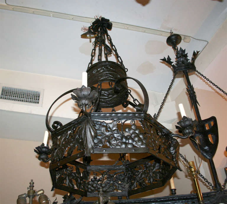 Large Wrought Iron Chandelier In Excellent Condition For Sale In New York, NY