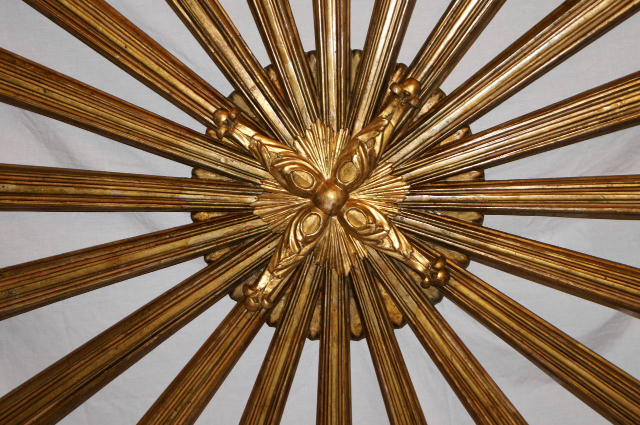 Large Gilt and Carved Wood Sunburst Light Fixture In Good Condition For Sale In New York, NY