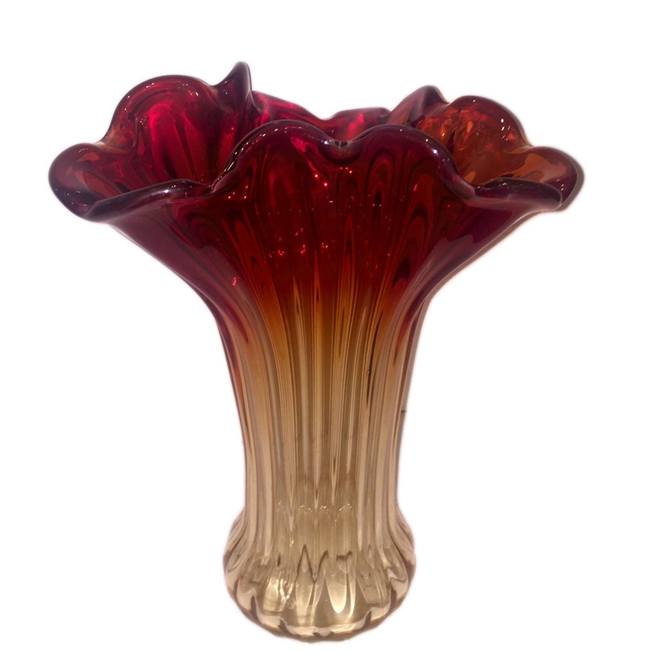 Murano Glass Vase In Excellent Condition For Sale In New York, NY