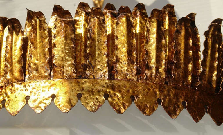 italien Paire de grands luminaires Sunburst en métal doré, vendus individuellement en vente