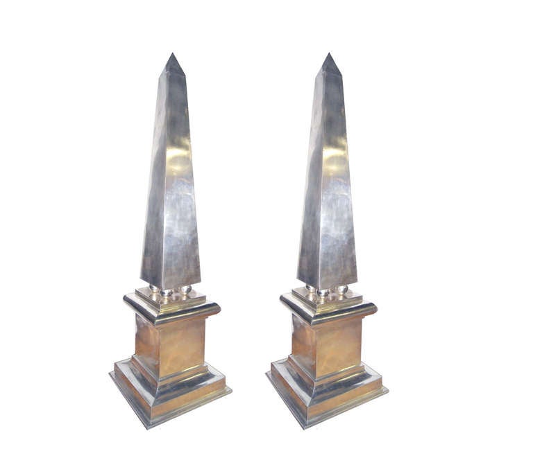 Pair of Large Silver Plated Obelisks In Good Condition For Sale In New York, NY