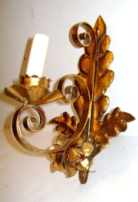Pair of Foliage Gilt Metal Sconces In Excellent Condition In New York, NY