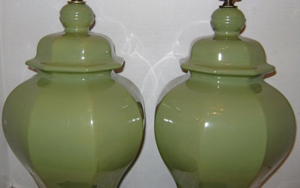 Glazed Pair of Ginger Jar Porcelain Lamps For Sale