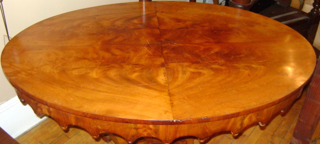 19th Century Swedish Mahogany Oval Table For Sale