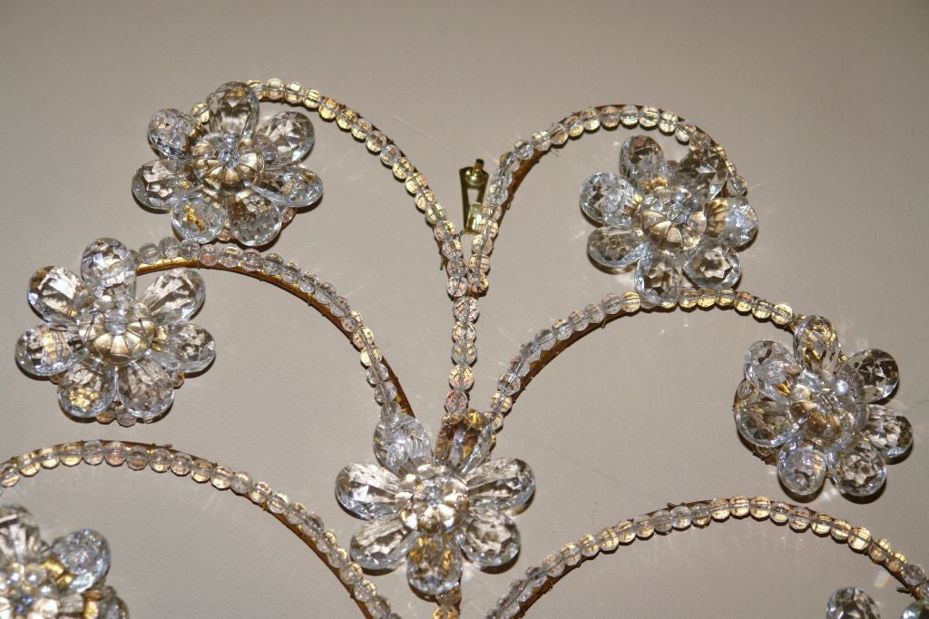 Pair of Crystal Sconces In Excellent Condition For Sale In New York, NY
