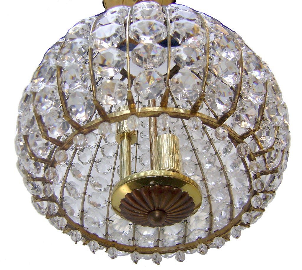 Gilt Metal and Crystals Lantern In Excellent Condition For Sale In New York, NY