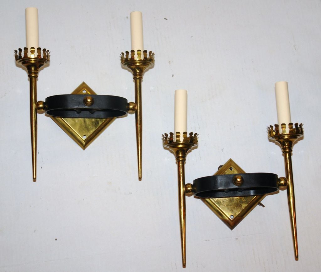 Moderne Double-Light Sconces Pair In Excellent Condition For Sale In New York, NY