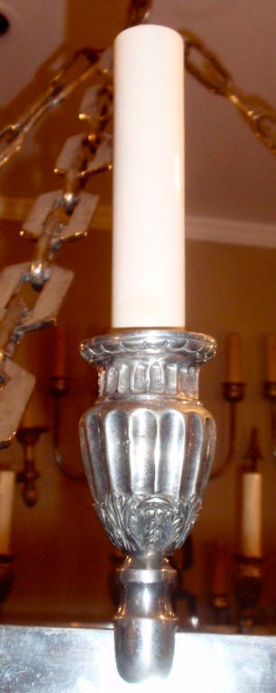 XX secolo Lampadario placcato in argento in vendita