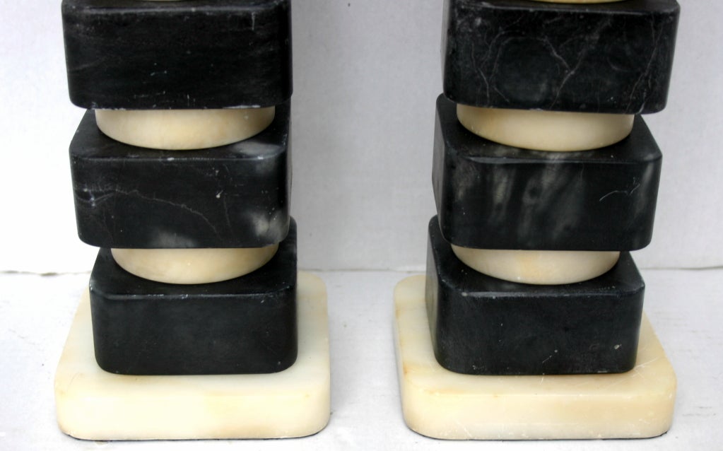 White and Black Alabaster Lamps In Good Condition For Sale In New York, NY