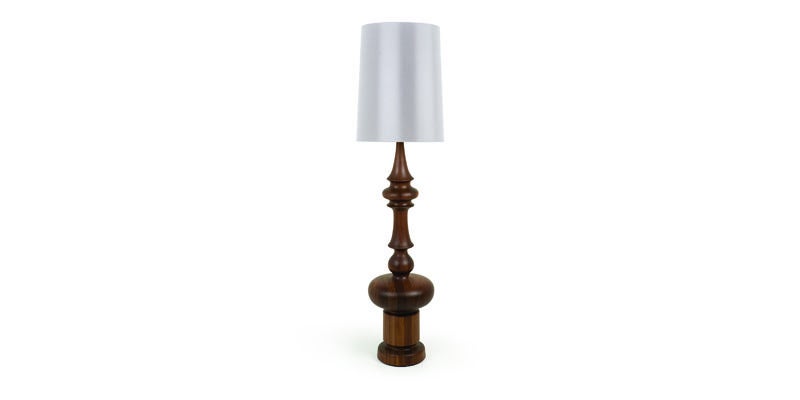 King hat eine großartige barocke Form:: die den Mittelpunkt eines jeden Raumes bilden sollte. Das Design unterstreicht wunderschön jeden Raum und verleiht ihm Glamour und Laune. Maximal 60W