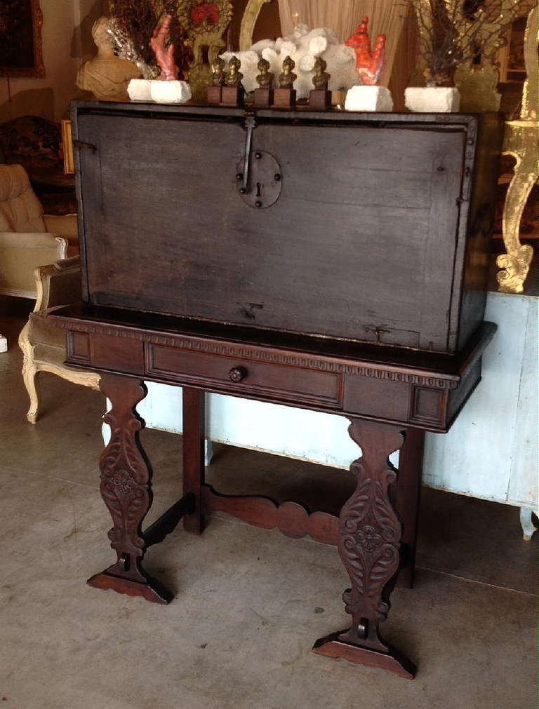 Wood 16th-17th Century Spanish Inlaid Vargueno For Sale