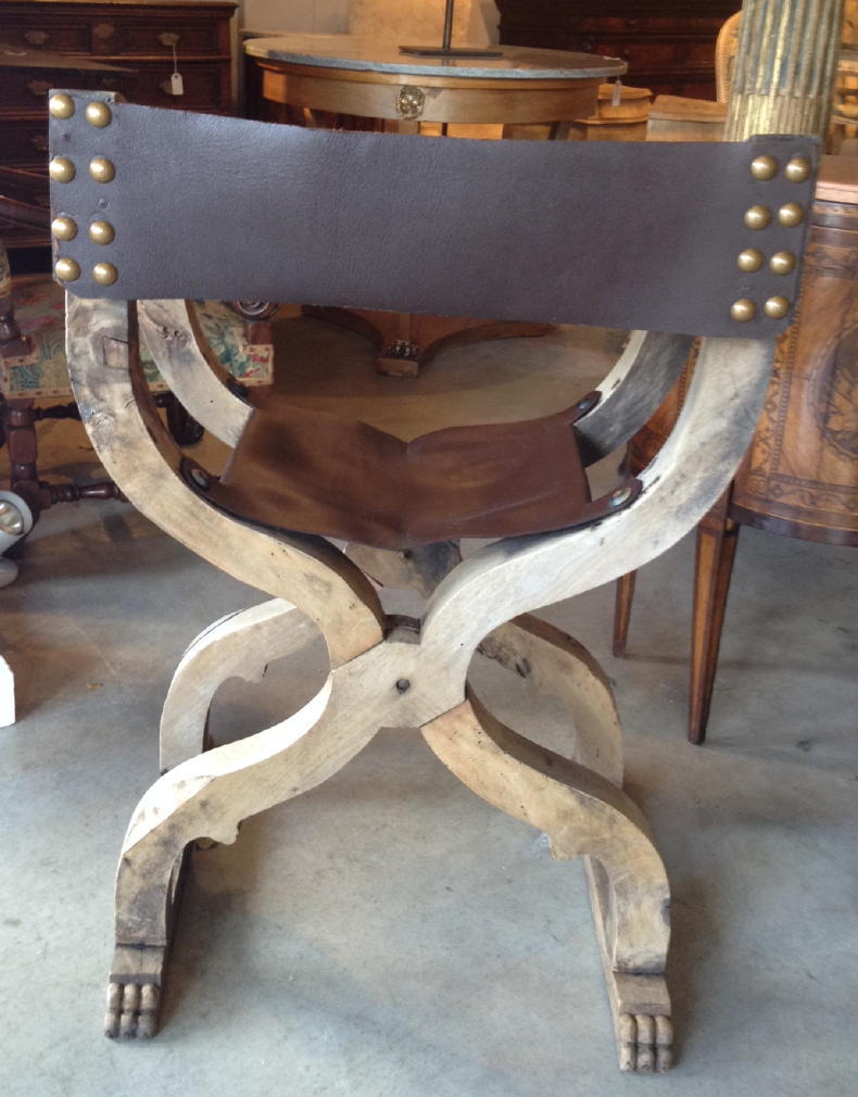 Pair of Italian Savonarola Chairs For Sale 3