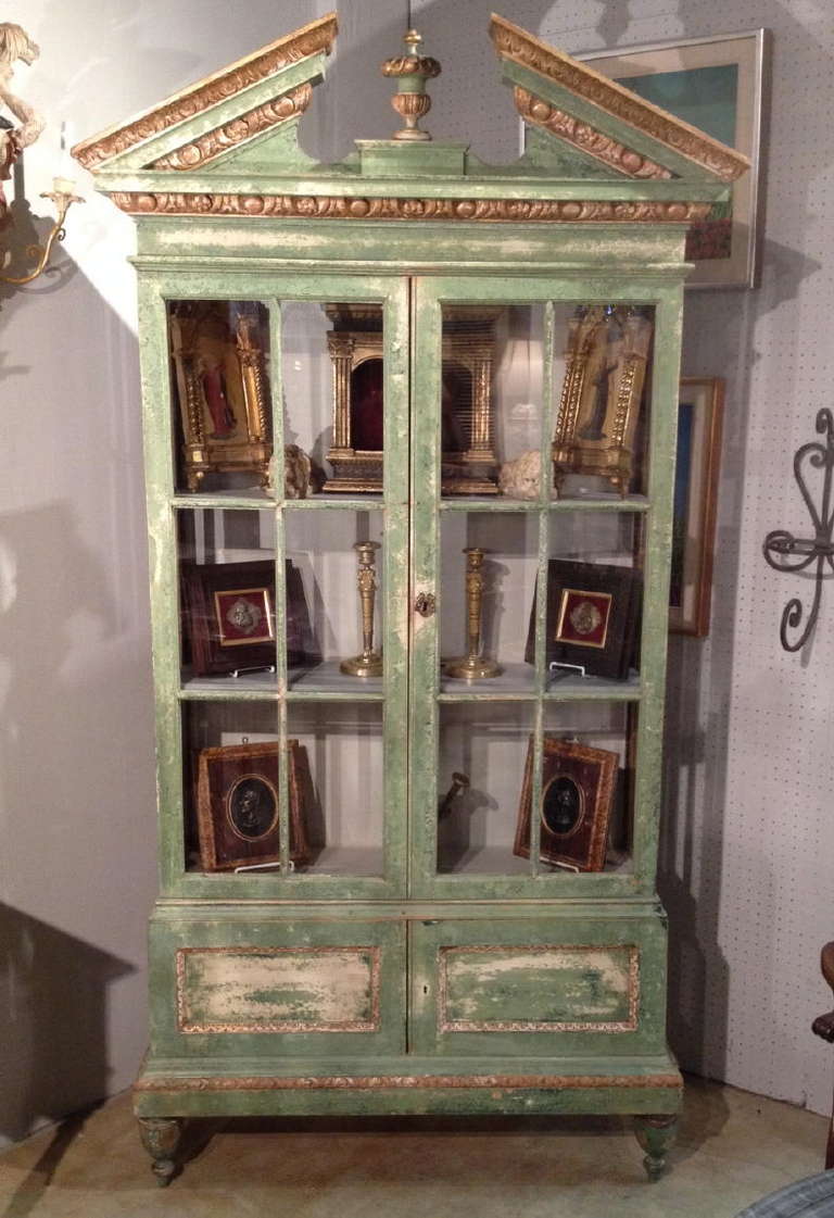 Italian Paint Decorated Display Cabinet For Sale 3
