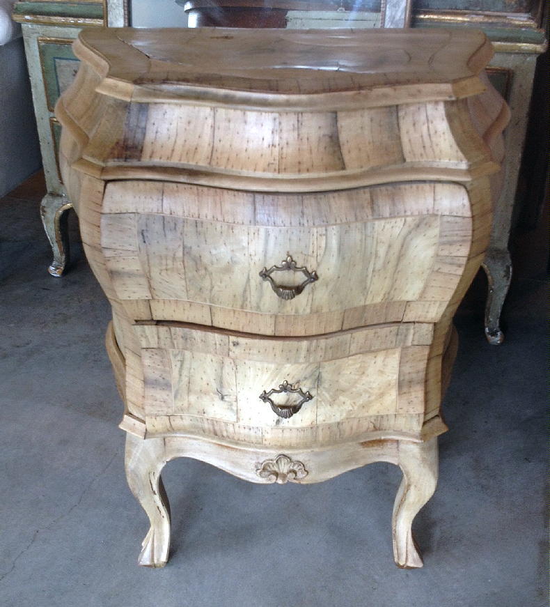 Pair of Italian Walnut Commodes For Sale 1
