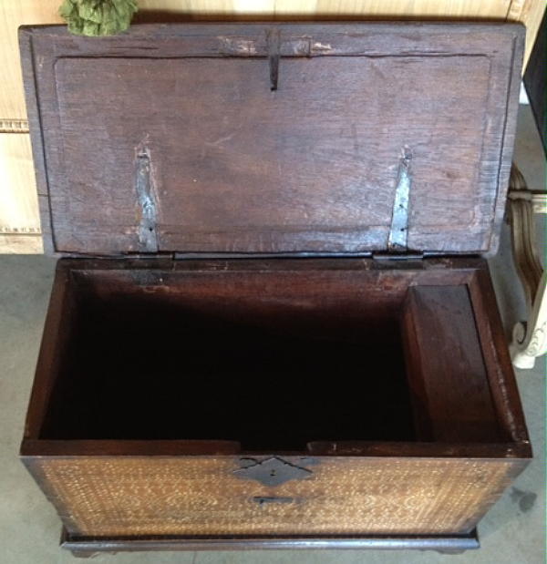 Wood Moroccan Bone Inlaid Box For Sale