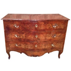 18th Century Italian Walnut Chest 18th Century Italian Walnut Chest