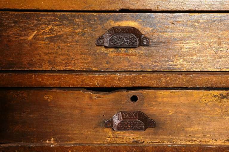 American Antique, Clerk's Desk