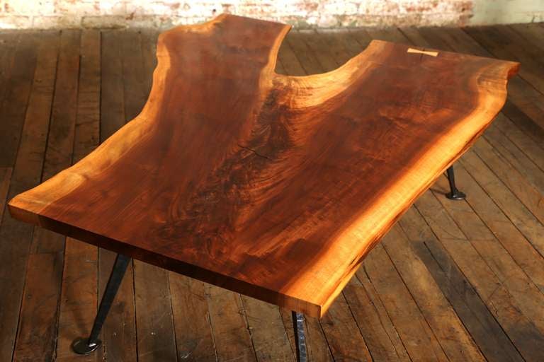 Coffee Table Vintage Industrial Free-Form Walnut Wood & Cast Iron with Maple Key In Excellent Condition In Oakville, CT
