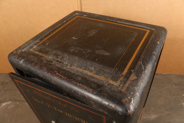 Vintage Industrial Cast Iron Mosler Safe In Good Condition In Oakville, CT