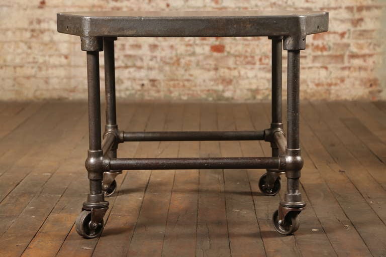 Vintage Industrial, Pair of End Table In Excellent Condition In Oakville, CT