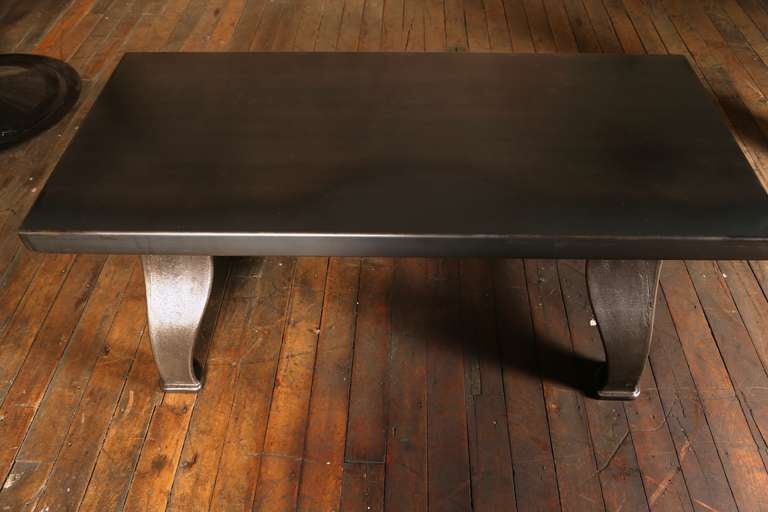 Antique Industrial Coffee Table In Excellent Condition In Oakville, CT