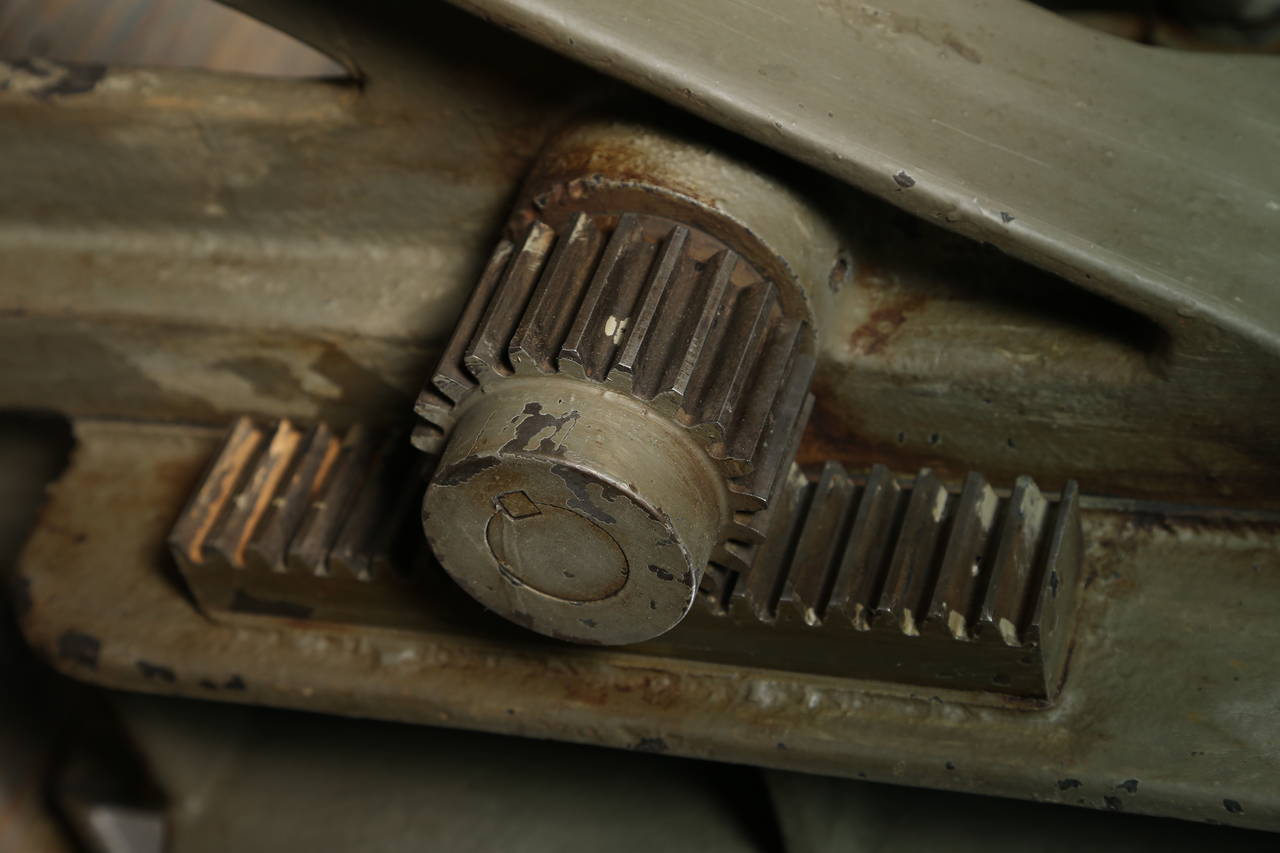 20th Century The Crank Gear Table