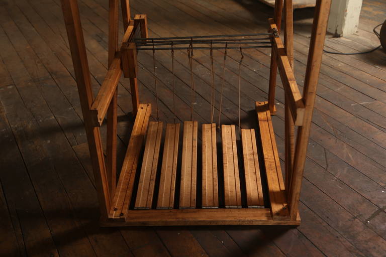 Vieux métier à tisser en bois 1