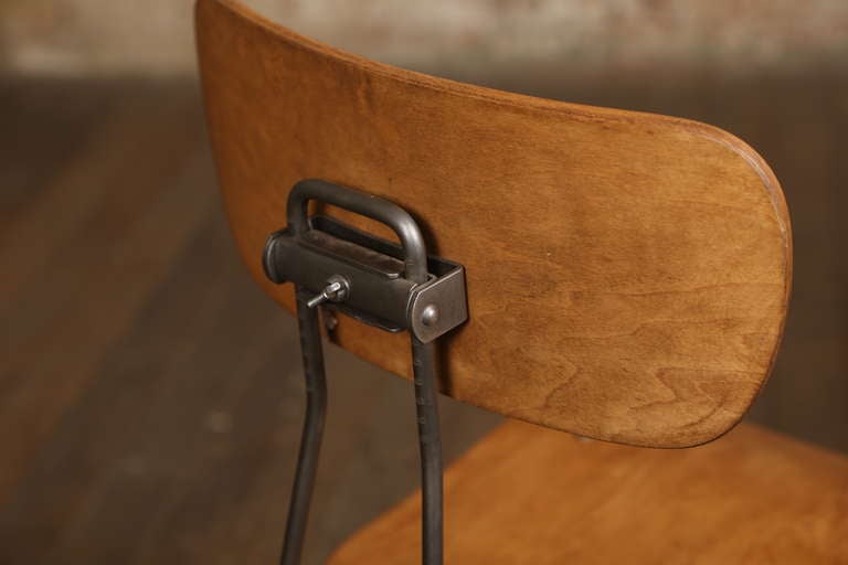 20th Century Original Toledo Bent Plywood Adjustable Swivel Side Chair For Sale