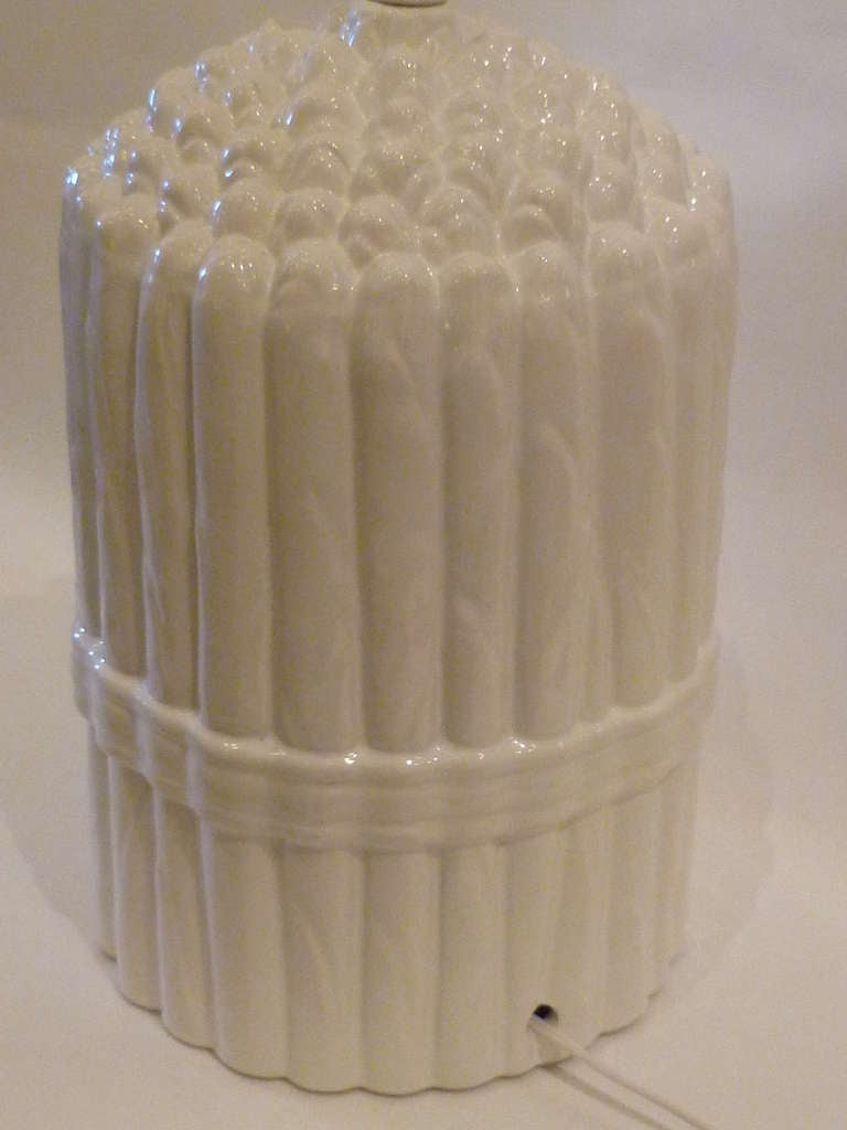 1970s White Italian Majolica Asparagus Bunch Table Lamp 5