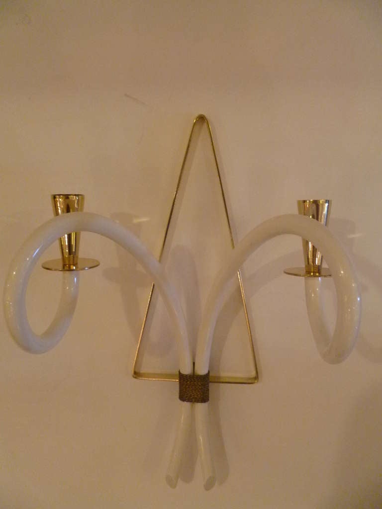 Elegant 1940s Sconces Brass and Galalith French Appliques In Excellent Condition In Miami, FL