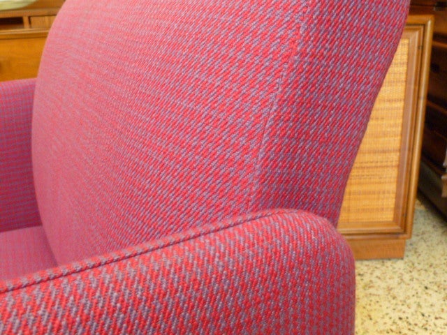 1970s Modern Chicklet Armchairs in Houndstooth 4