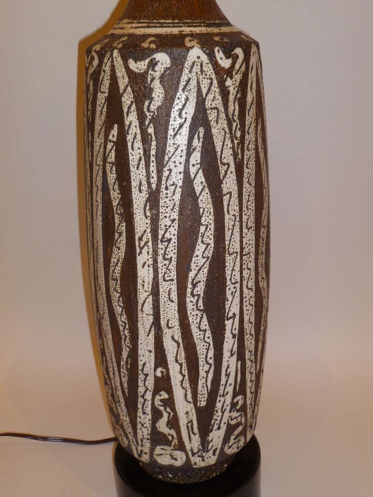 Gambone Style Italian Pottery Table Lamp In Excellent Condition In Miami, FL