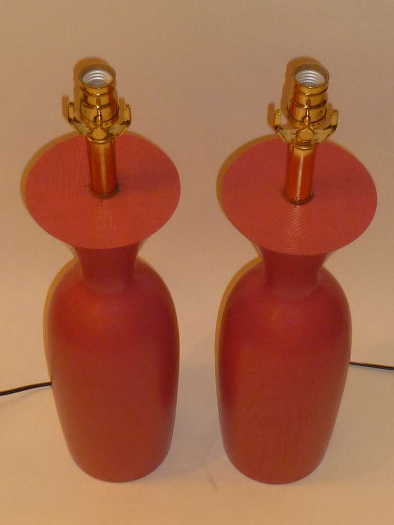 1970s Coral Painted Oak Urn Form Table Lamps In Good Condition In Miami, FL