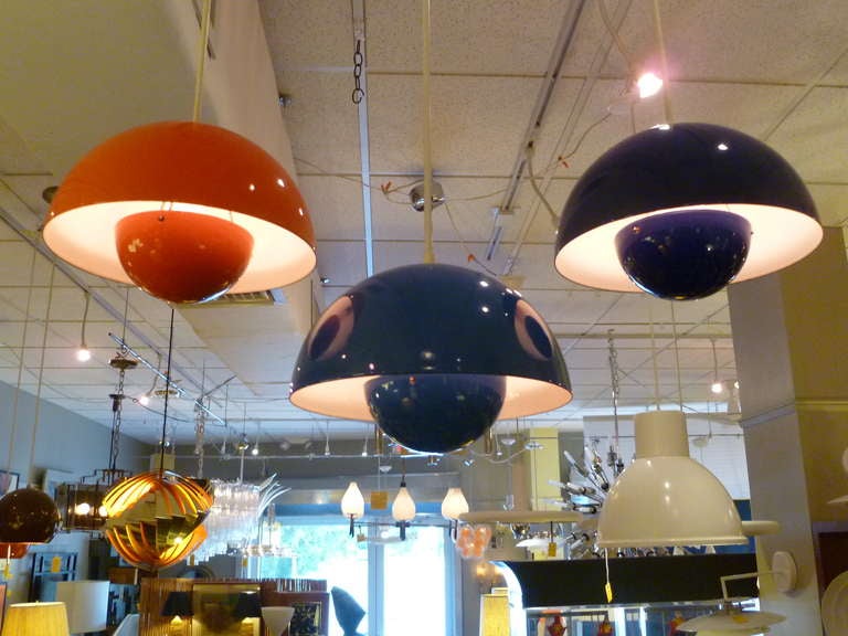 Iconic Verner Panton Flowerpot Pendant Lamps In Excellent Condition In Miami, FL