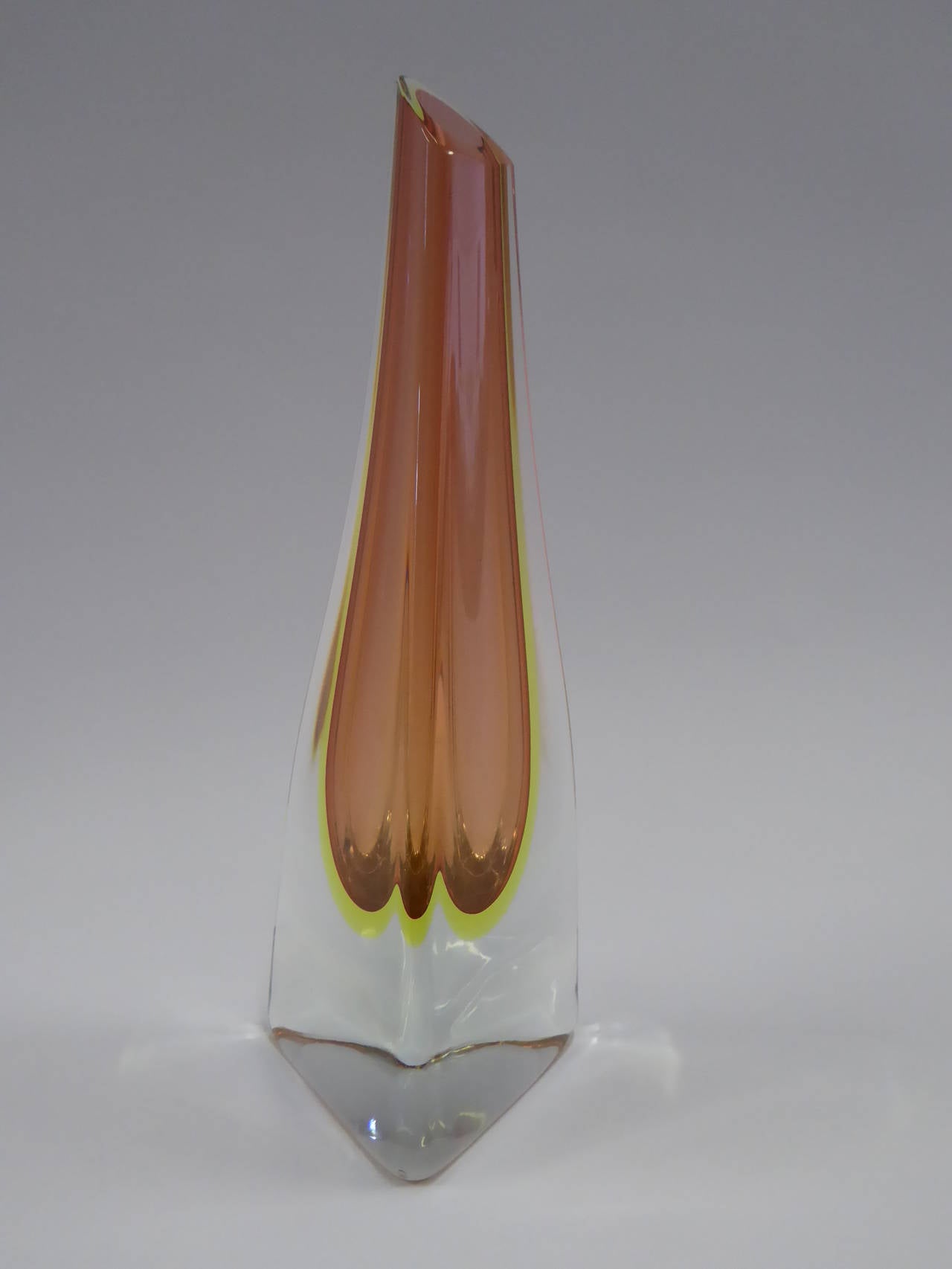 1950s Cenedese Sommerso Trifoglio Uranium Glass Vase 1