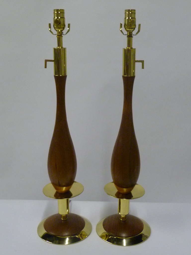 Mid-Century Modern Pair of Fine Walnut and Brass Stylized Candlestick Table Lamps