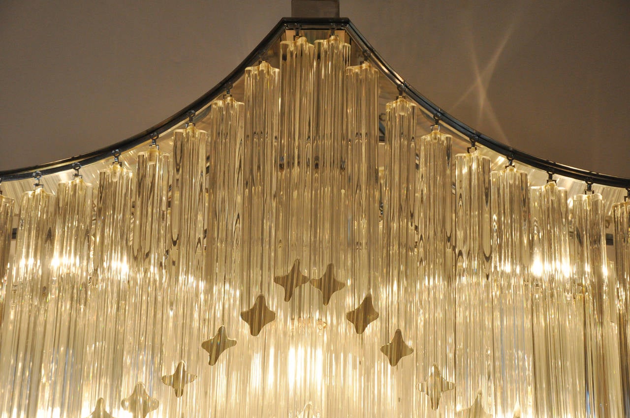 20th Century Italian Glass Pagoda Chandelier For Sale