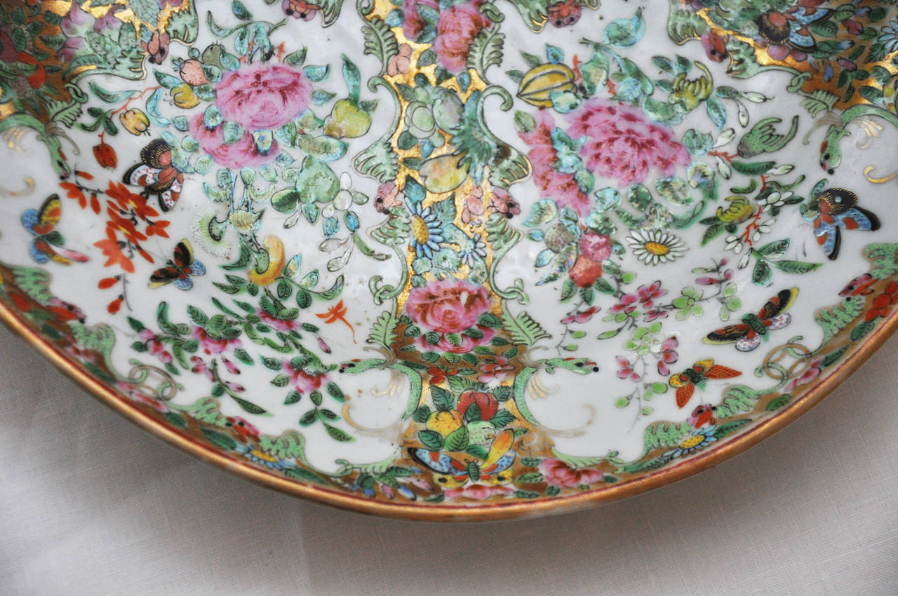 Late 19th Century Large Chinese Canton Famille Rose Oval Platter, 19th Century