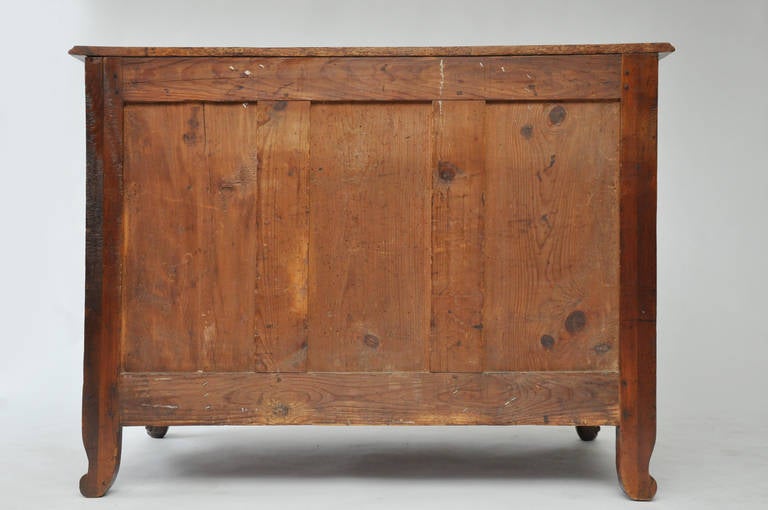 18th Century Walnut Commode Arbalète with Original Bronzes For Sale 1