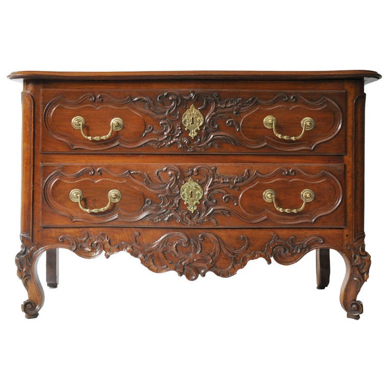 18th Century French Walnut Commode For Sale