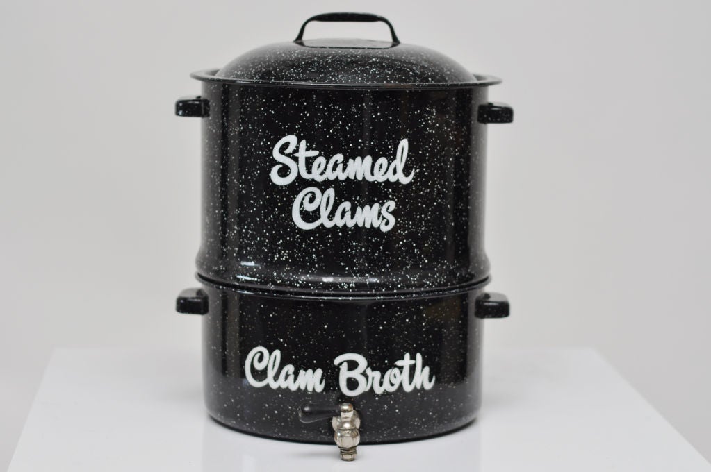 Metal Vintage Clam Steamer In Granite Ware
