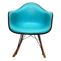 EAMES - HERMAN MILLER ROCKING CHAIR