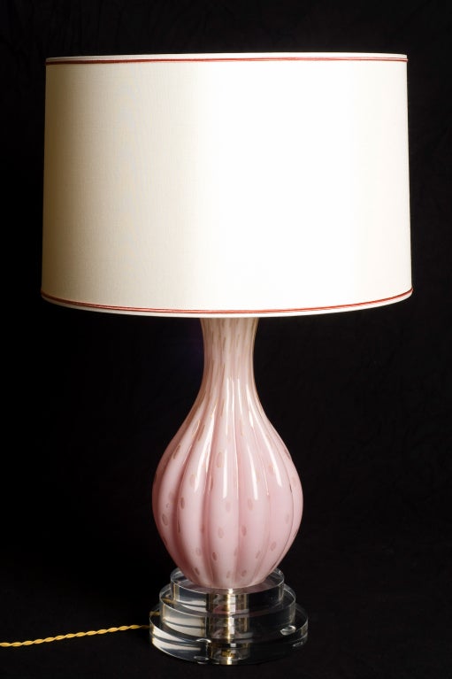 Vintage Murano lamp in pink with gold flecked bubble detail