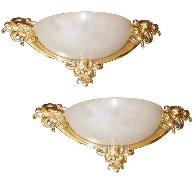 A Pair of Art Deco Alabaster Bronze Sconces Style Sue et Mare For Sale