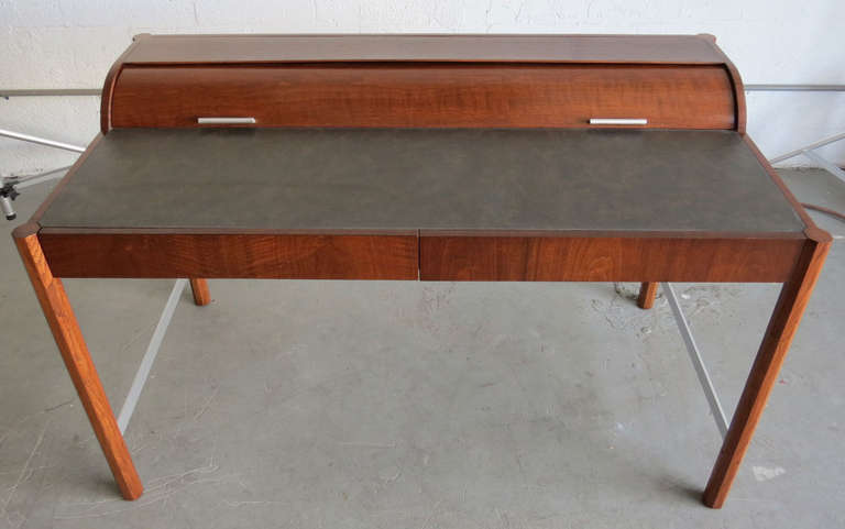 Vintage Hekman Mid Century Modern Desk with Cylinder Roll